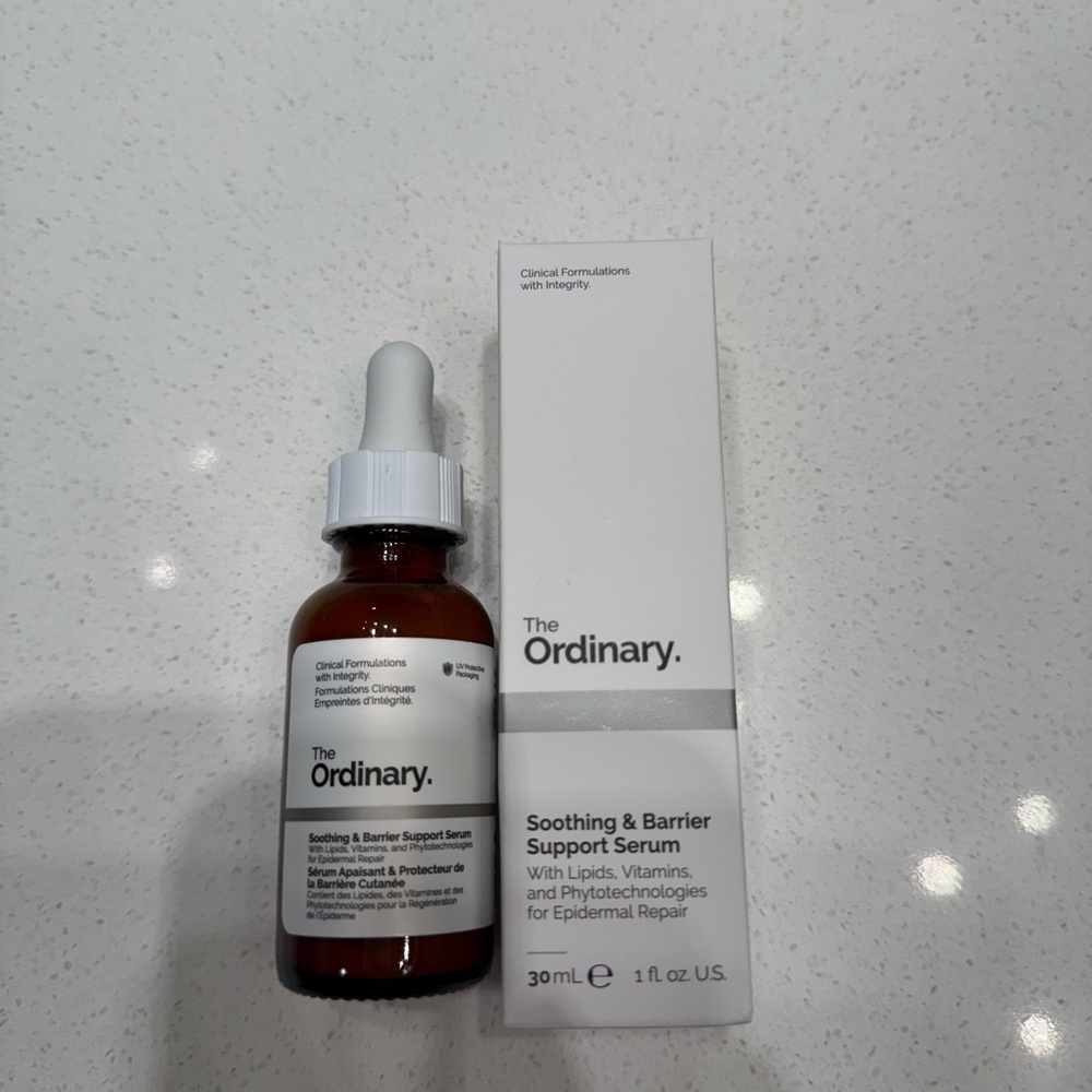 The Ordinary Soothing & Barrier Support Serum - White